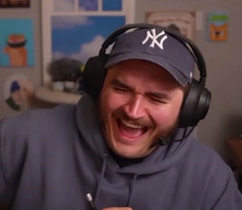 jschlatt laughing his ass off at "21"